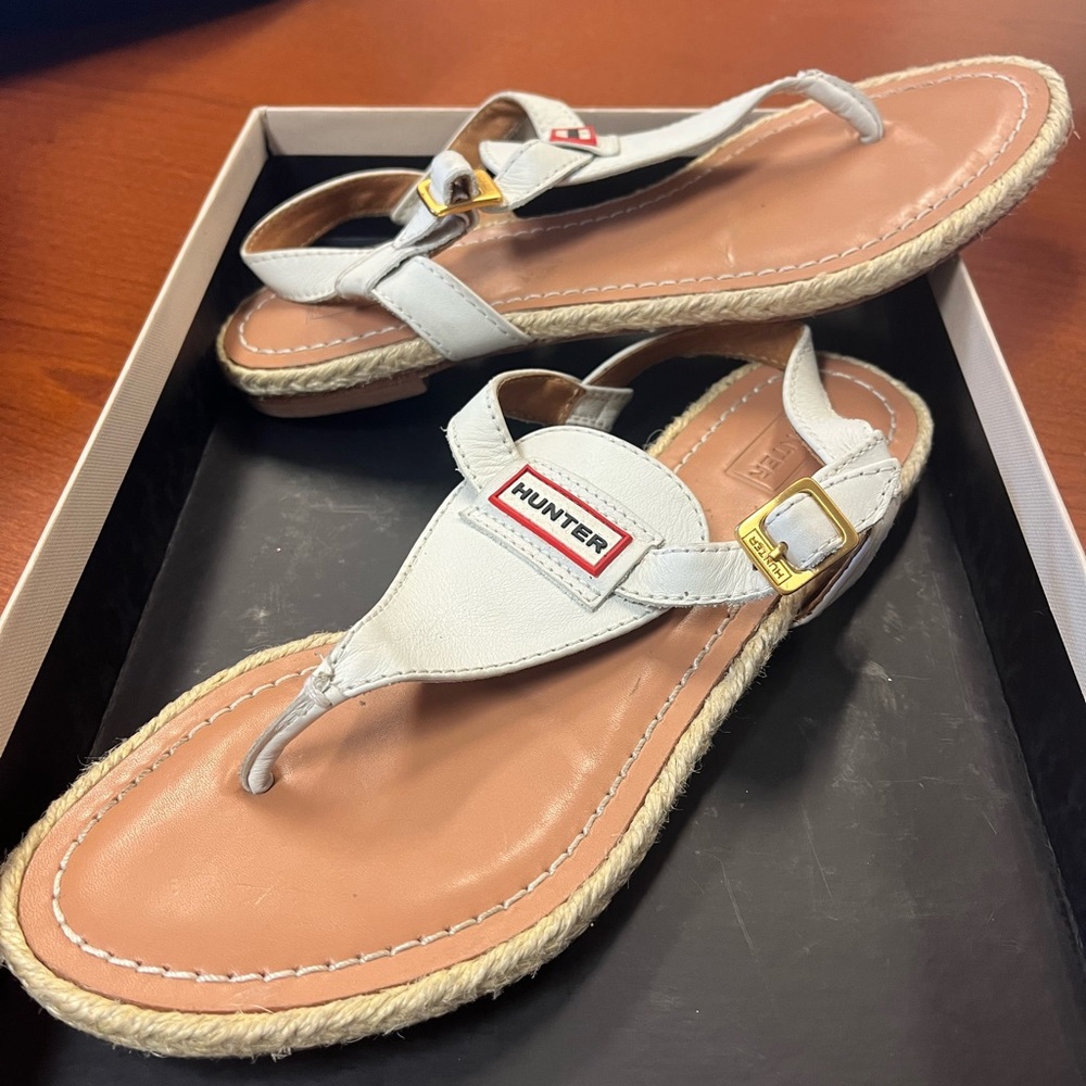 White hunter leather thatch sandals